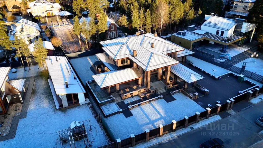 Коттедж в Ленинградская область, Всеволожский район, Бугровское ... - Фото 1