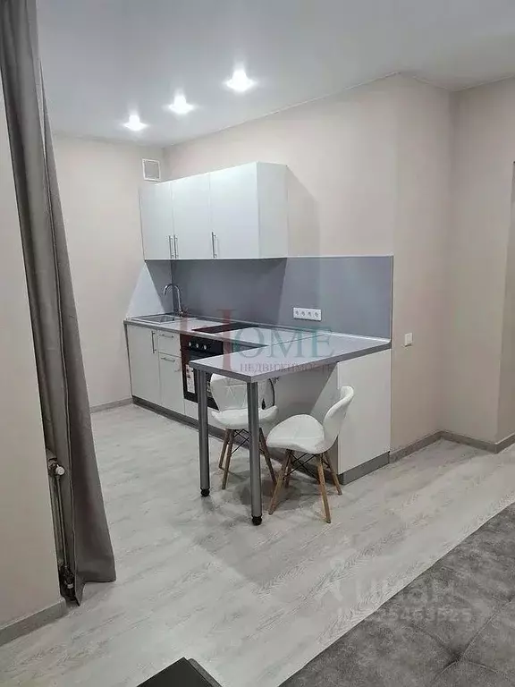 Студия Новосибирская область, Новосибирск Кубовая ул., 113/5 (30.0 м) - Фото 1