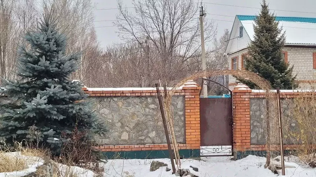 Дом в Хабаровский край, Хабаровский район, с. Бычиха  (150 м) - Фото 2