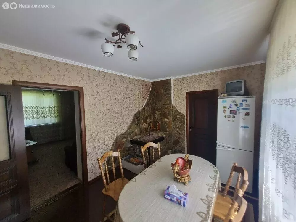 Дом в село Безымянное, Октябрьская улица (65 м) - Фото 2