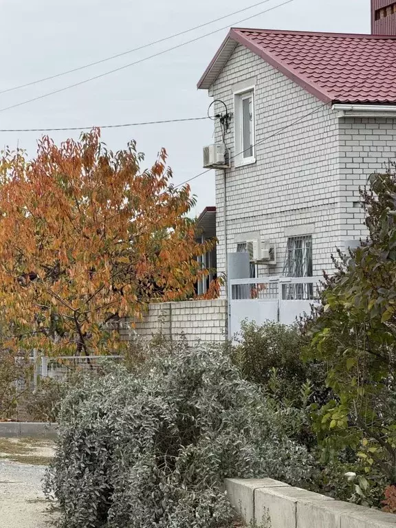 Коттедж в Волгоградская область, Волгоград ул. Габышева, 74А (188 м) - Фото 1