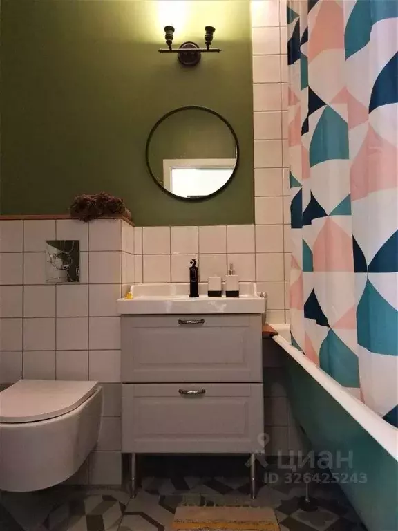 Студия Приморский край, Владивосток ул. Махалина, 10 (32.0 м) - Фото 1