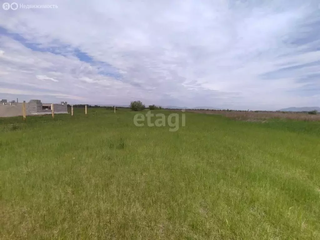 Участок в село Калинино, Центральная улица (11 м) - Фото 0