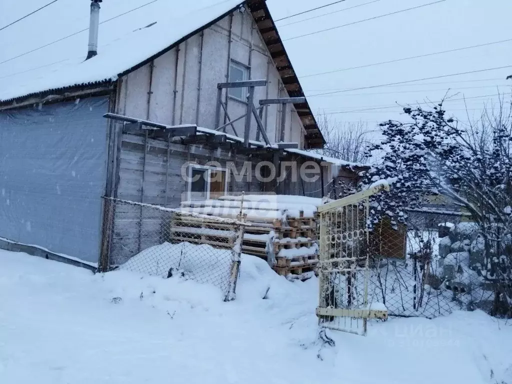 Дом в Свердловская область, Среднеуральск ул. Энергетиков, 2 (30 м) - Фото 0