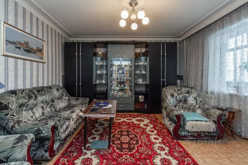 3-к кв. Алтайский край, Барнаул ул. Шумакова, 41 (70.0 м) - Фото 1