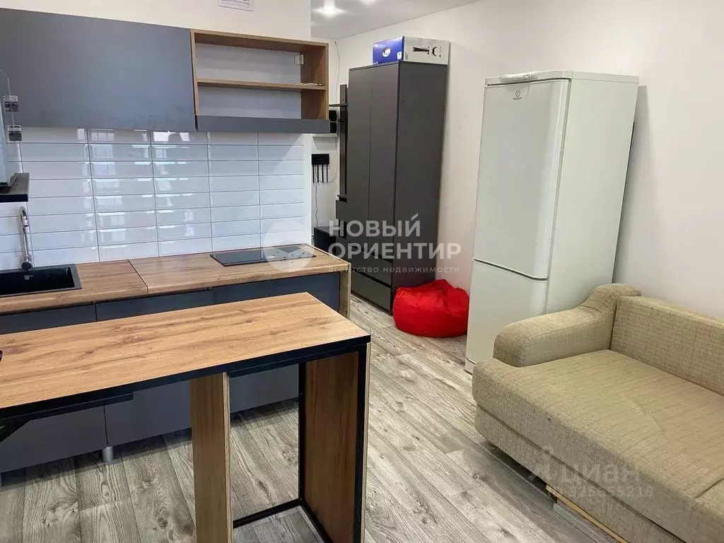 Студия Свердловская область, Екатеринбург Уктус жилрайон, Светлый мкр, ... - Фото 1