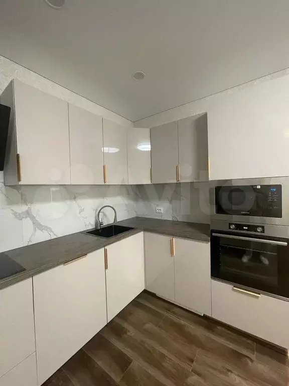 2-к. квартира, 60 м, 4/9 эт. - Фото 1