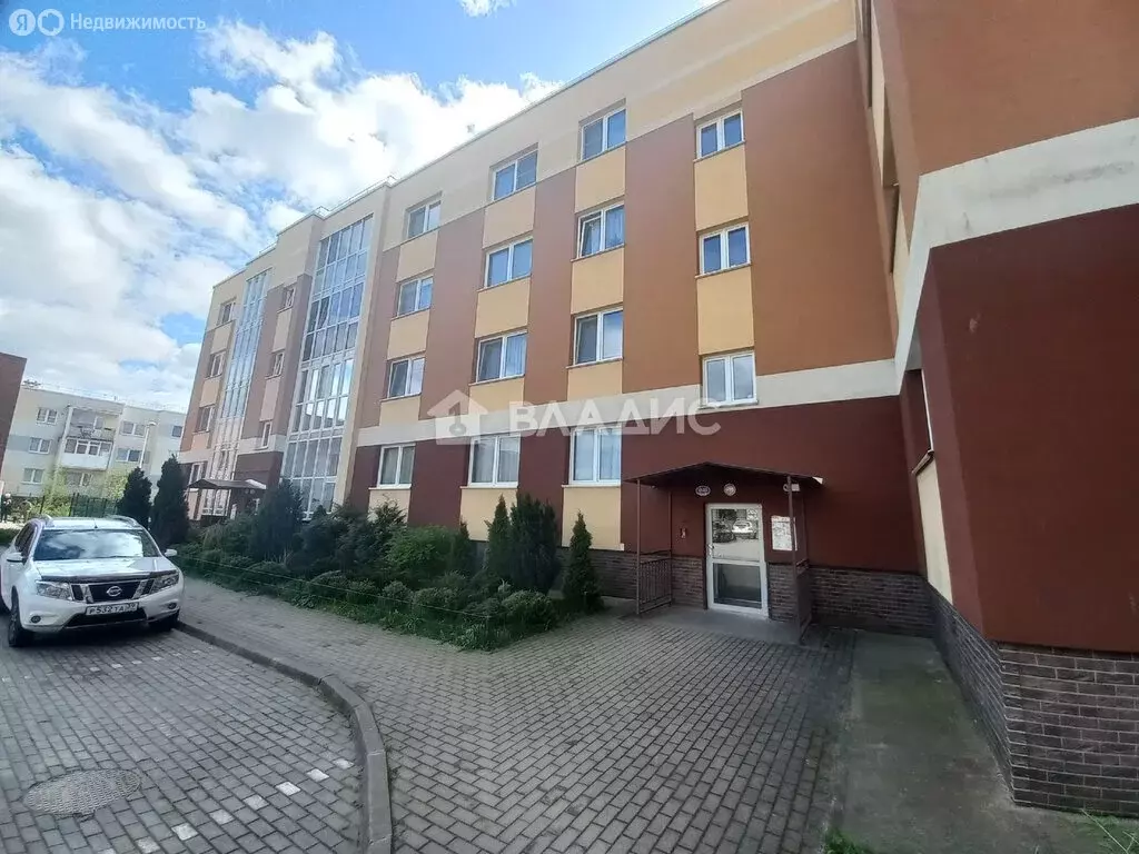 2-комнатная квартира: Калининград, улица Платова, 3 (62 м) - Фото 0