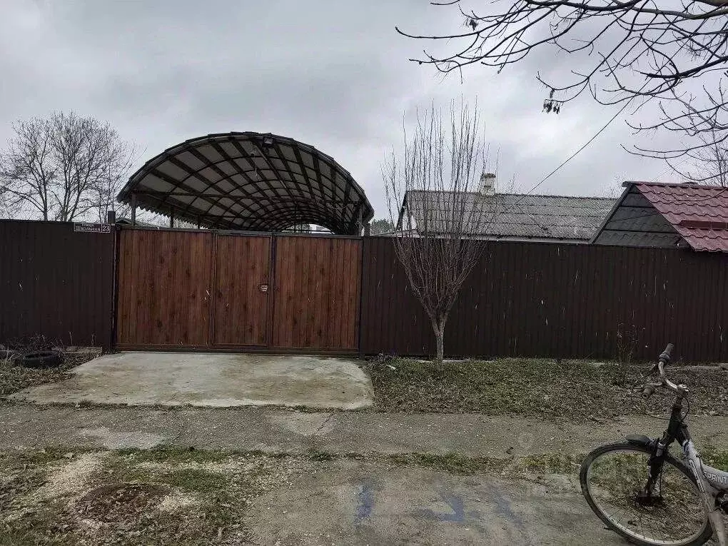 Дом в Крым, Нижнегорский район, с. Дрофино ул. Школьная, 23 (70 м) - Фото 1