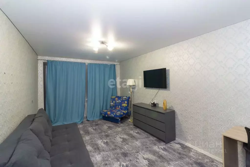 1-к кв. Тюменская область, Тюмень Амурская ул., 68 (33.0 м) - Фото 1