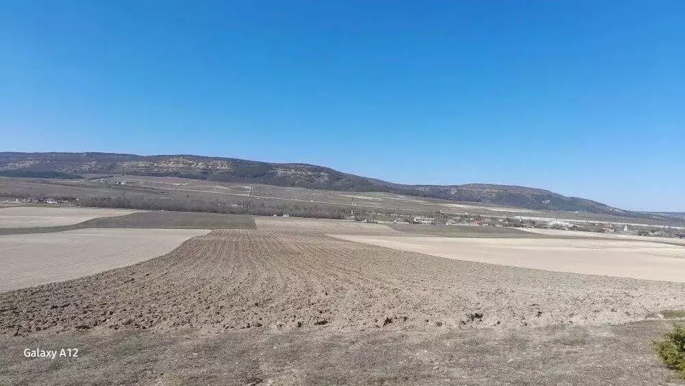 Участок в Крым, Бахчисарайский район, Железнодорожненское с/пос, пос. ... - Фото 1