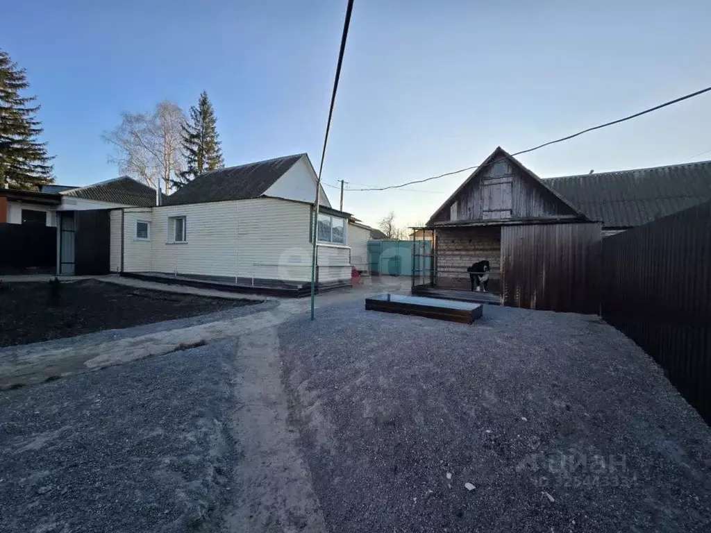 Дом в Белгородская область, Валуйки ул. Чернышевского, 46 (80 м) - Фото 1