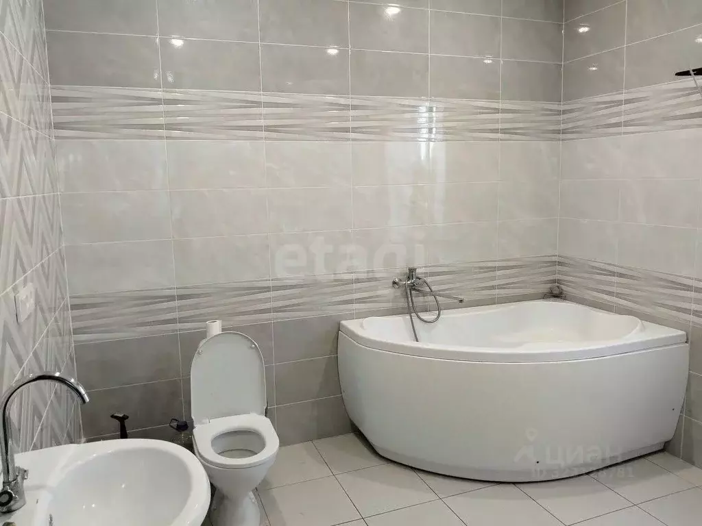 Дом в Воронежская область, Воронеж Гончаровская ул., 42 (166 м) - Фото 2