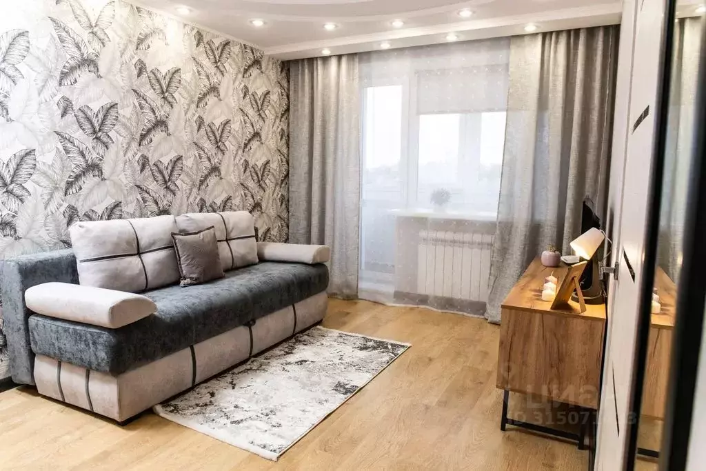 2-к кв. Омская область, Омск ул. Декабристов, 71 (43.0 м) - Фото 1