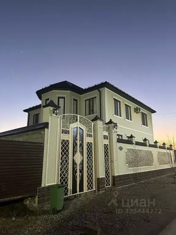 Дом в Чеченская республика, Грозный ул. Айнди Харановича Башаева, 305 ... - Фото 1