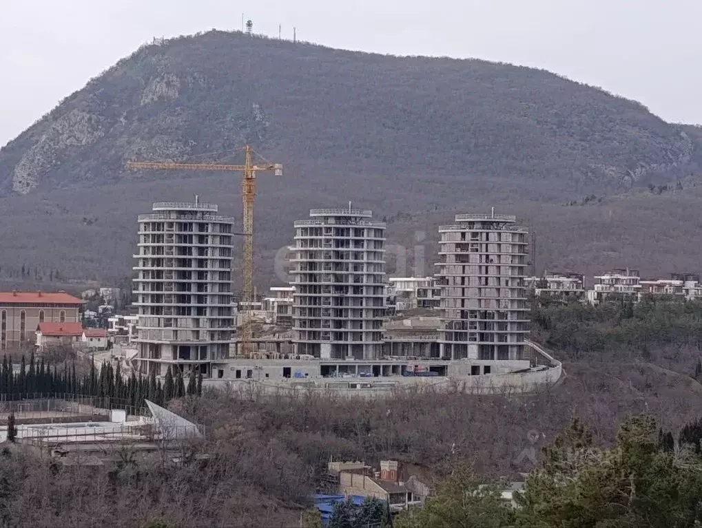 Гараж в Крым, Алушта муниципальный округ, с. Виноградное ул. Сусловой ... - Фото 1