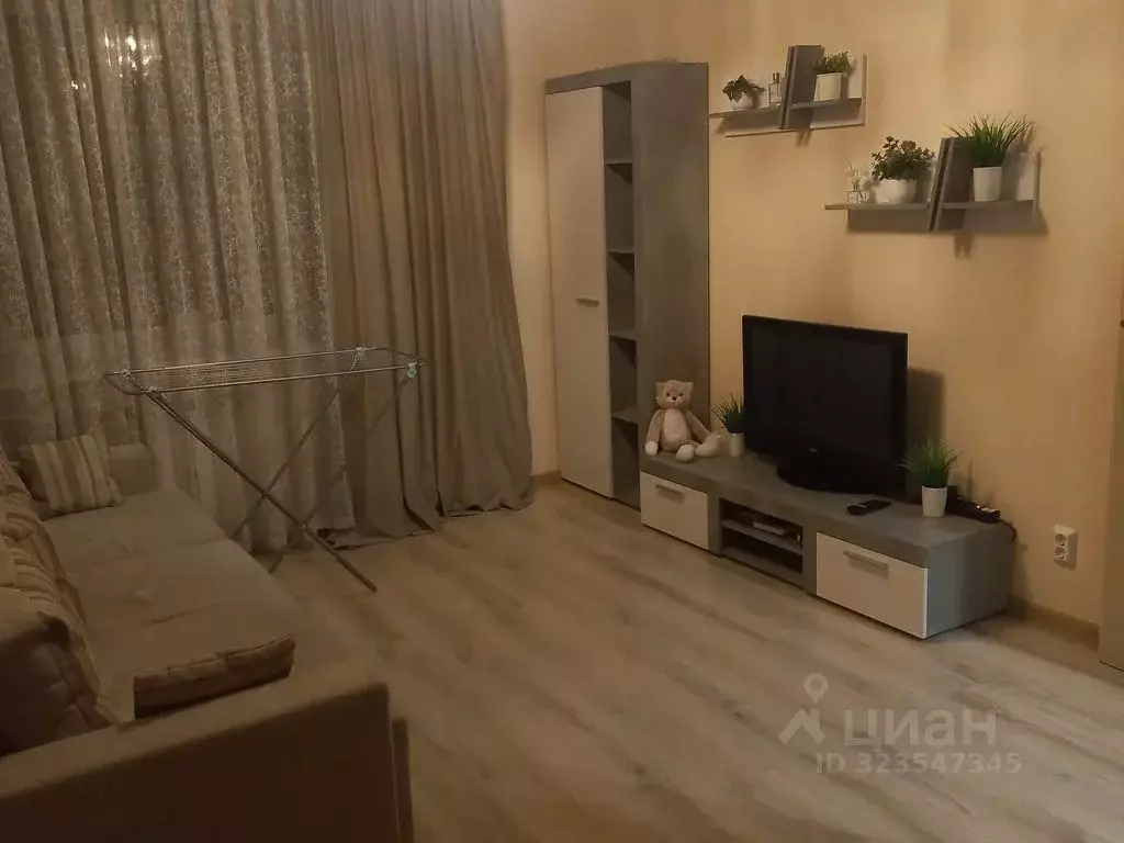 1-к кв. Удмуртия, Глазов Сибирская ул., 6 (30.0 м) - Фото 1