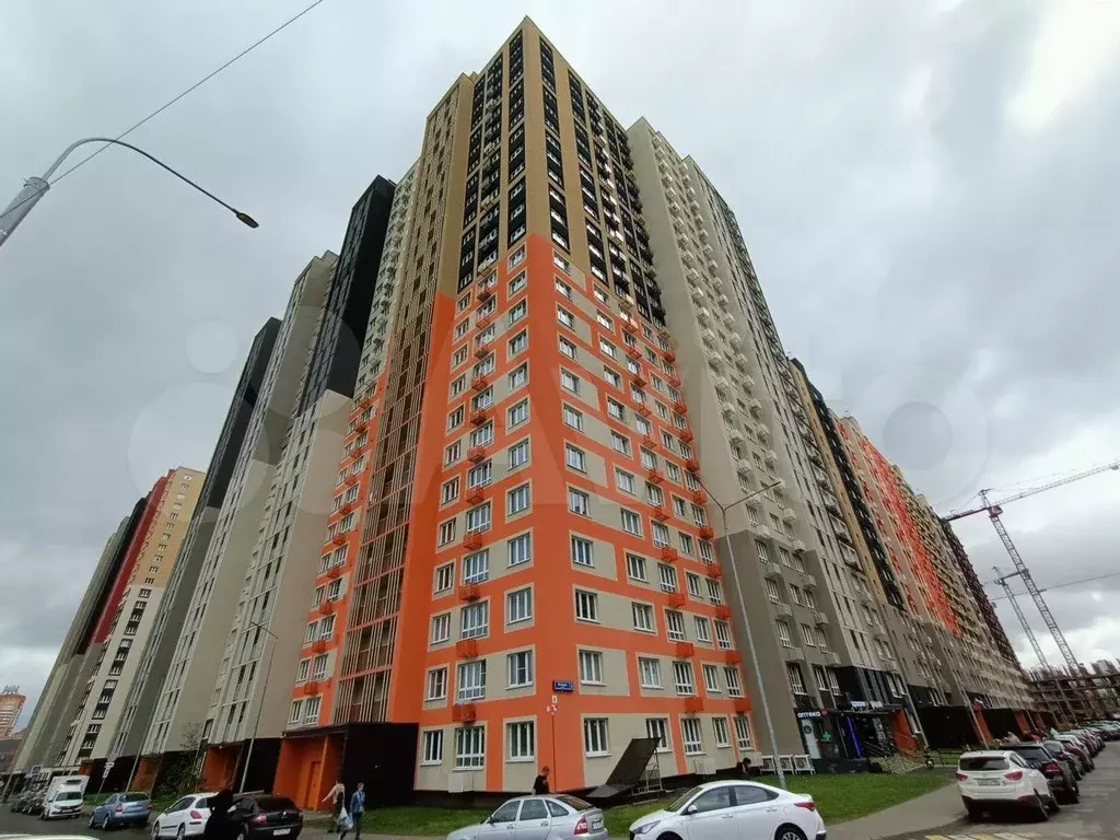 1-к. квартира, 40,8 м, 15/25 эт. - Фото 0