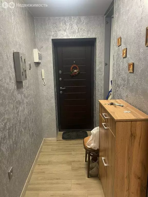 3-комнатная квартира: Калининград, улица Добролюбова, 25 (67.8 м) - Фото 1