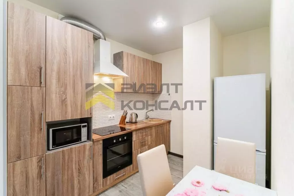 1-к кв. Омская область, Омск ул. 1-ой Красной Звезды, 71 (36.4 м) - Фото 2