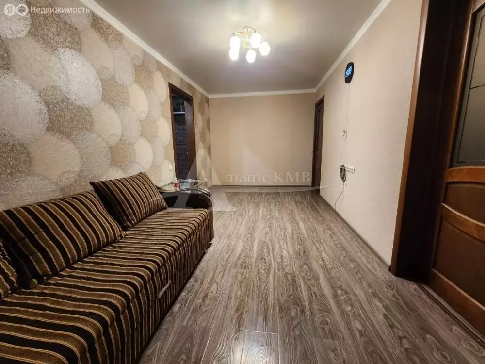 3-комнатная квартира: Георгиевск, улица Бойко, 106 (55 м) - Фото 1