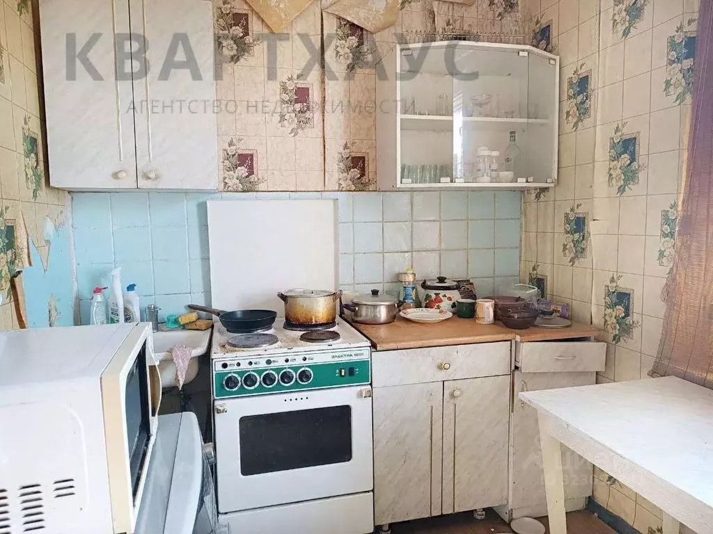 4-к кв. Волгоградская область, Волгоград ул. 8-й Воздушной Армии, 11 ... - Фото 1