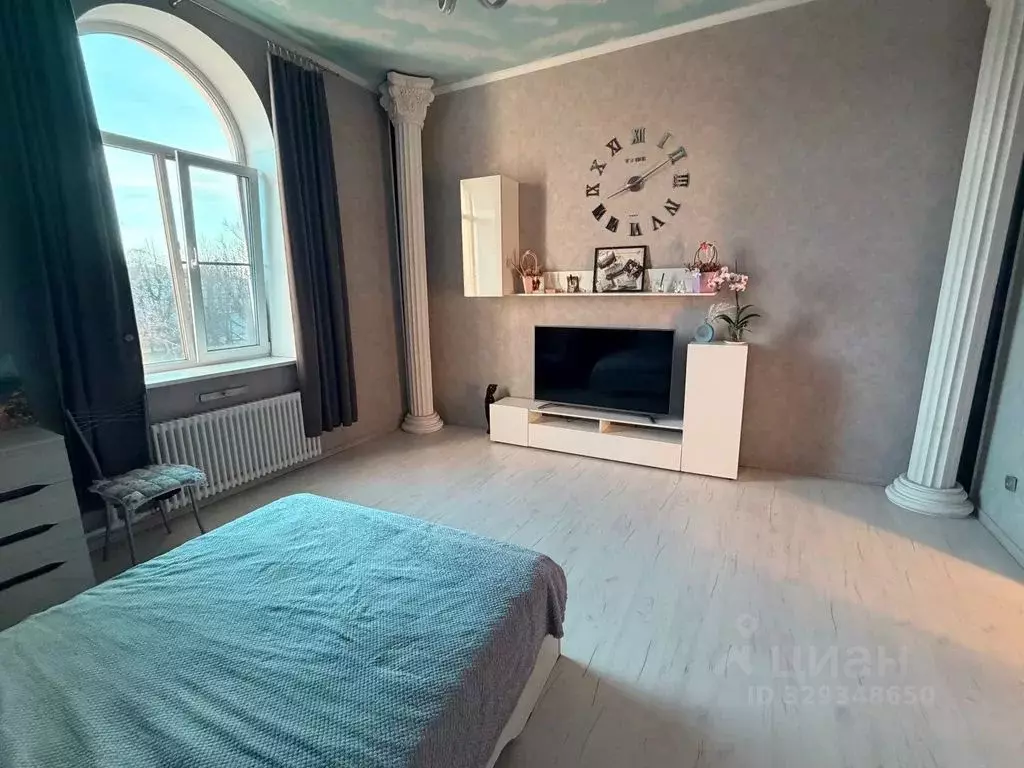 2-к кв. Ленинградская область, Выборг просп. Ленина, 22 (80.0 м) - Фото 1