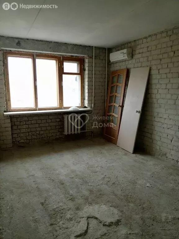 4-комнатная квартира: Волгоград, улица Академика Богомольца, 1 (69 м) - Фото 1