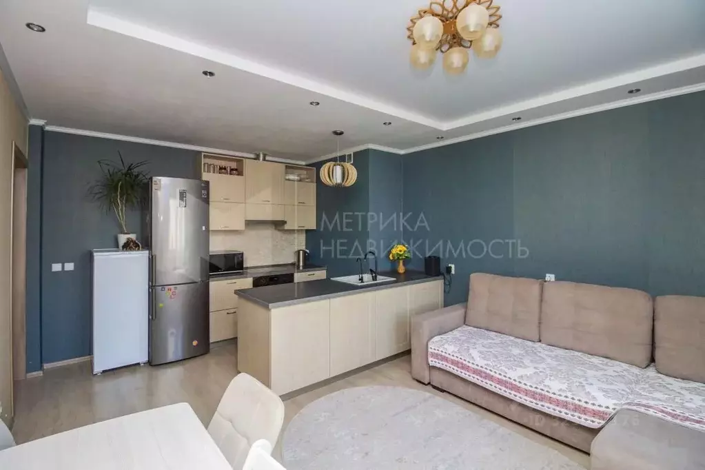 3-к кв. Тюменская область, Тюмень Кремлевская ул., 112к4 (77.4 м) - Фото 1