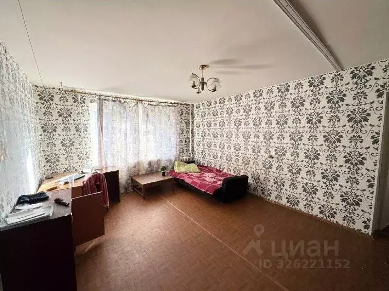 3-к кв. Волгоградская область, Волгоград ул. Им. Циолковского, 19 ... - Фото 0