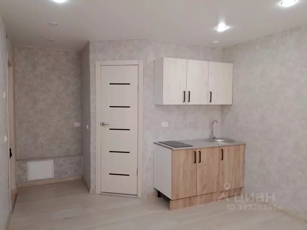 Студия Красноярский край, Красноярск Парашютная ул., 12 (18.0 м) - Фото 1