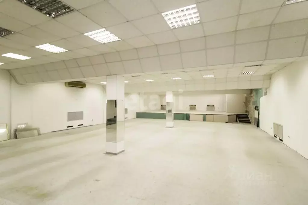 Помещение свободного назначения в Тюменская область, Тюмень Ямская ... - Фото 1