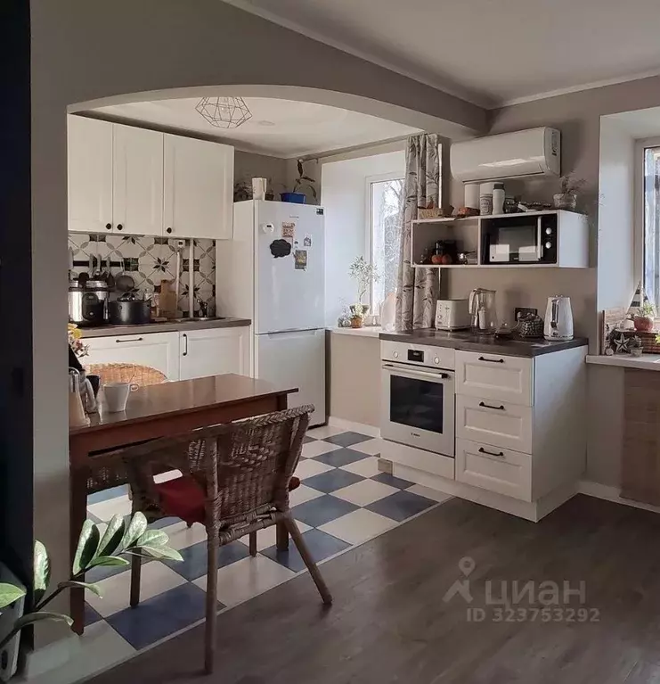 2-к кв. Алтайский край, Барнаул Интернациональная ул., 46 (44.2 м) - Фото 1