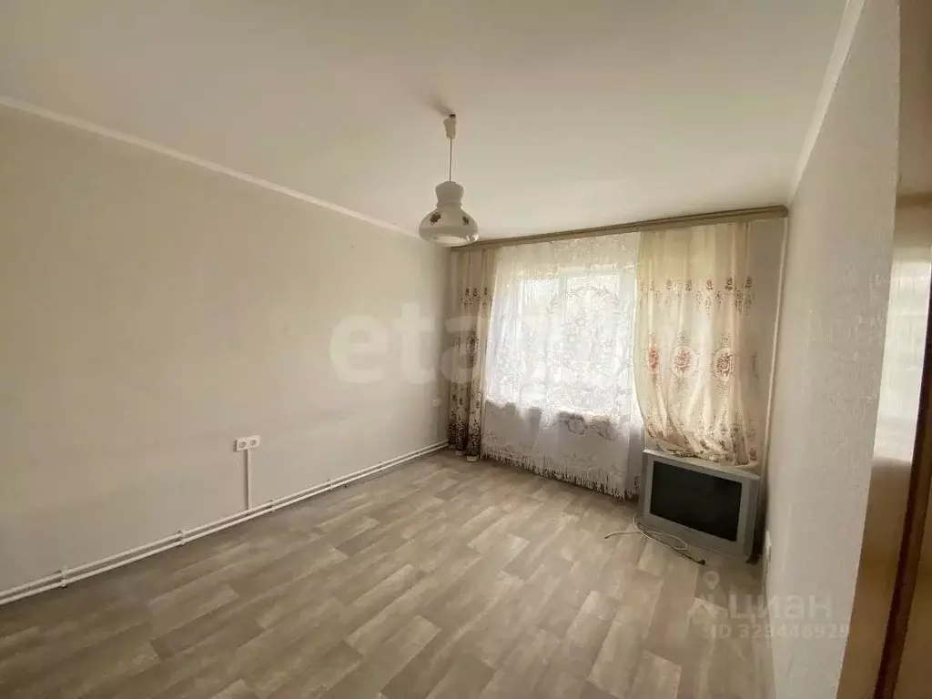 2-к кв. Калужская область, пос. Бабынино ул. Комсомольская, 45 (50.1 ... - Фото 1