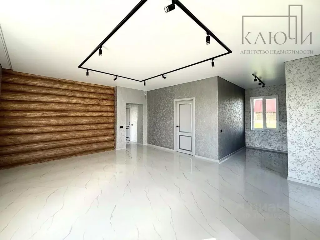 Дом в Башкортостан, Абзелиловский район, с. Ташбулатово ул. ... - Фото 1