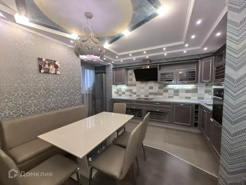 Продаётся 2-к квартира, 70 м - Фото 0