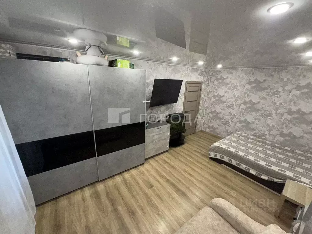 1-к кв. Новосибирская область, Новосибирск ул. Петухова, 95 (37.5 м) - Фото 0