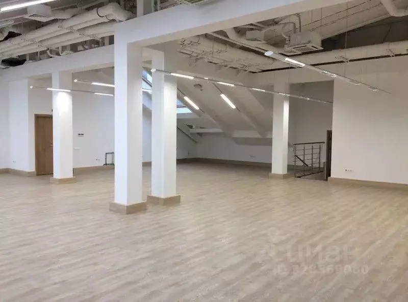 Офис в Санкт-Петербург Малая Морская ул., 18 (225 м) - Фото 0