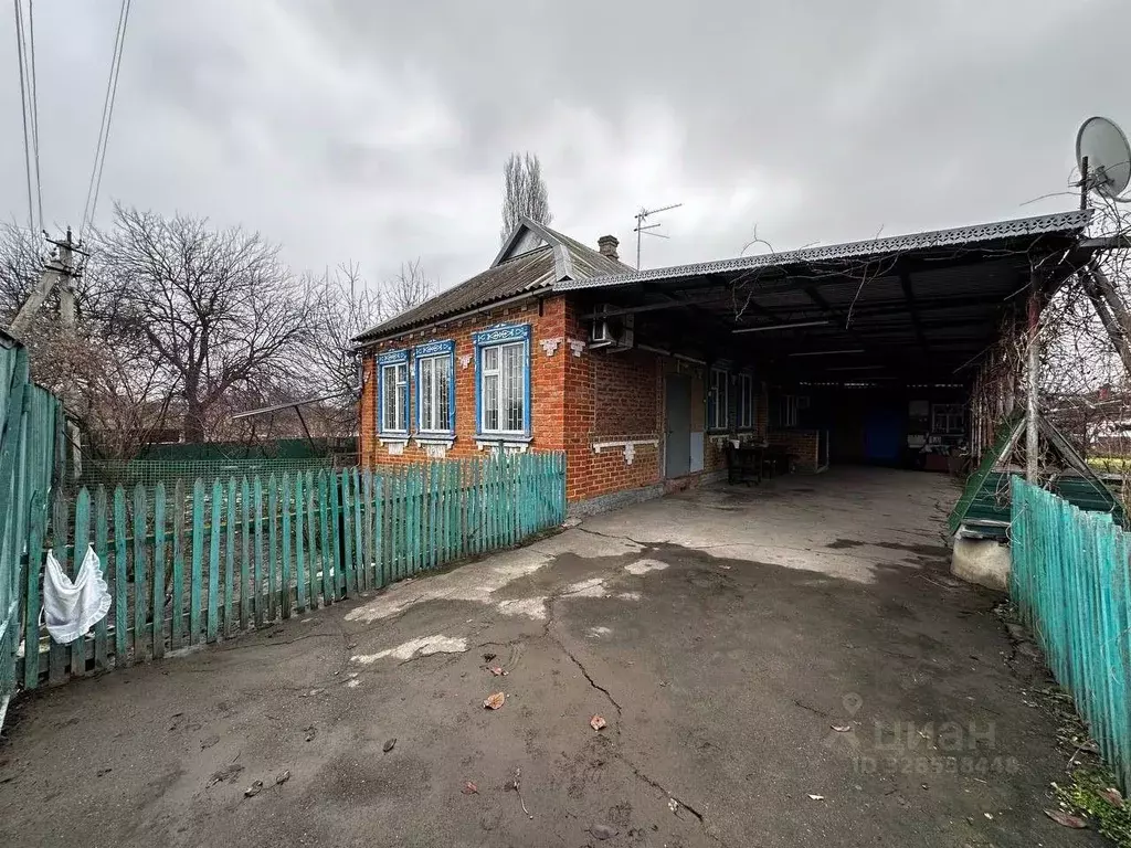 Дом в Краснодарский край, Динской район, с. Красносельское ул. ... - Фото 1