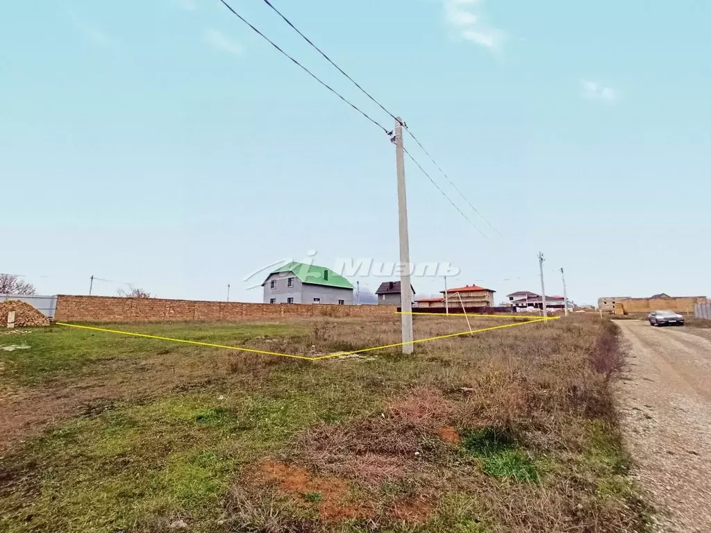 Участок в Крым, Симферопольский район, Трудовское с/пос, пос. Айкаван ... - Фото 1