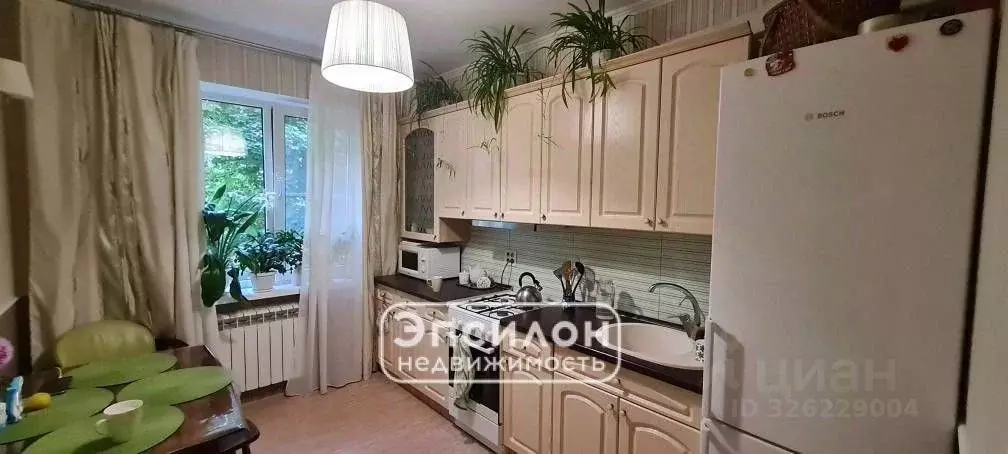 4-к кв. Курская область, Курск Северо-Западный мкр, ул. Веспремская, 3 ... - Фото 1