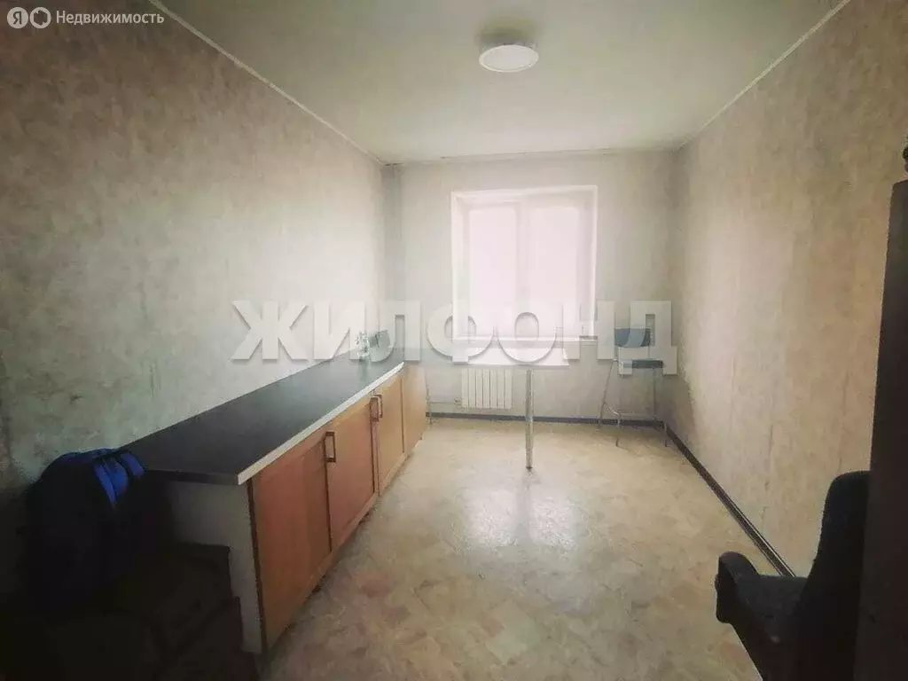 3-комнатная квартира: Новосибирск, улица Николая Сотникова, 16 (86.3 ... - Фото 0