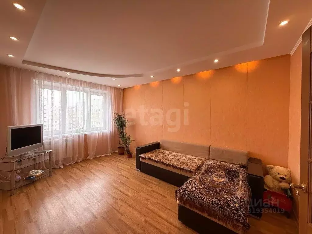 3-к кв. Татарстан, Набережные Челны 52-й комплекс, 13 (67.6 м) - Фото 0