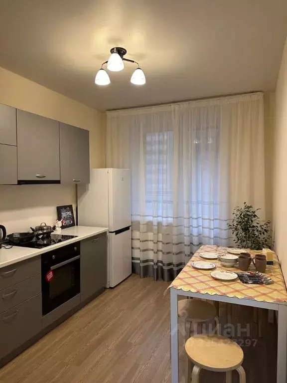 1-к кв. Татарстан, Казань ул. Рауиса Гареева, 102к2 (37.0 м) - Фото 2