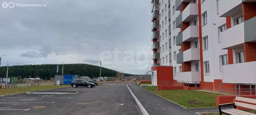 1-комнатная квартира: Нижний Тагил, улица Булата Окуджавы, 12 (32 м) - Фото 1