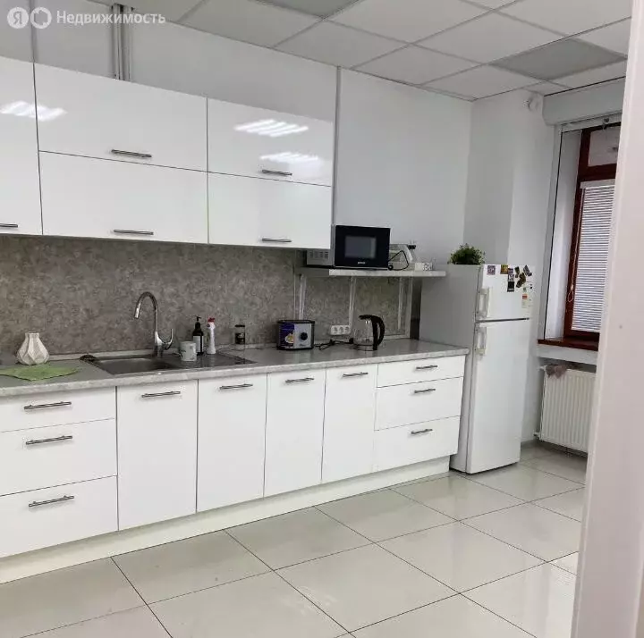 Офис (230 м) - Фото 1