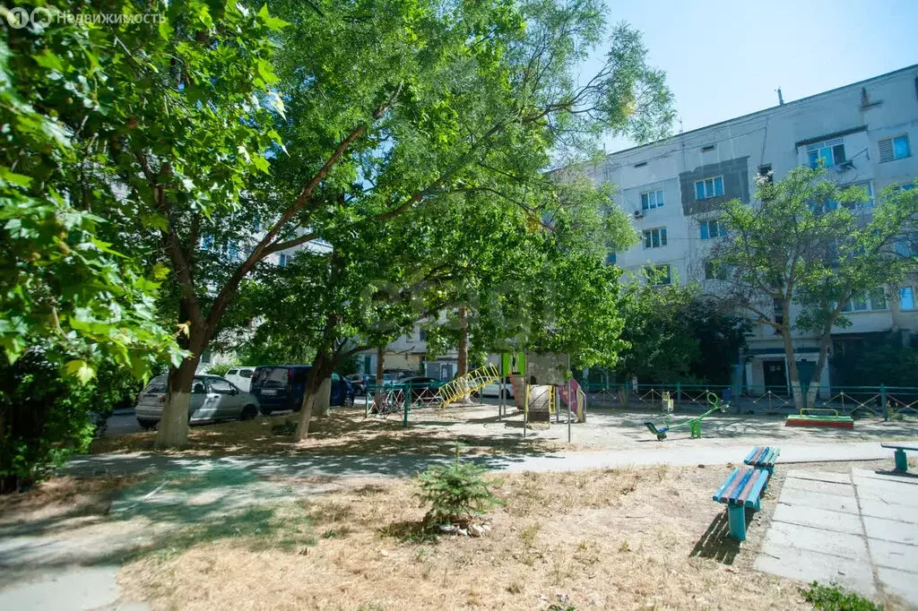 3-комнатная квартира: Севастополь, улица Косарева, 21 (70 м) - Фото 0