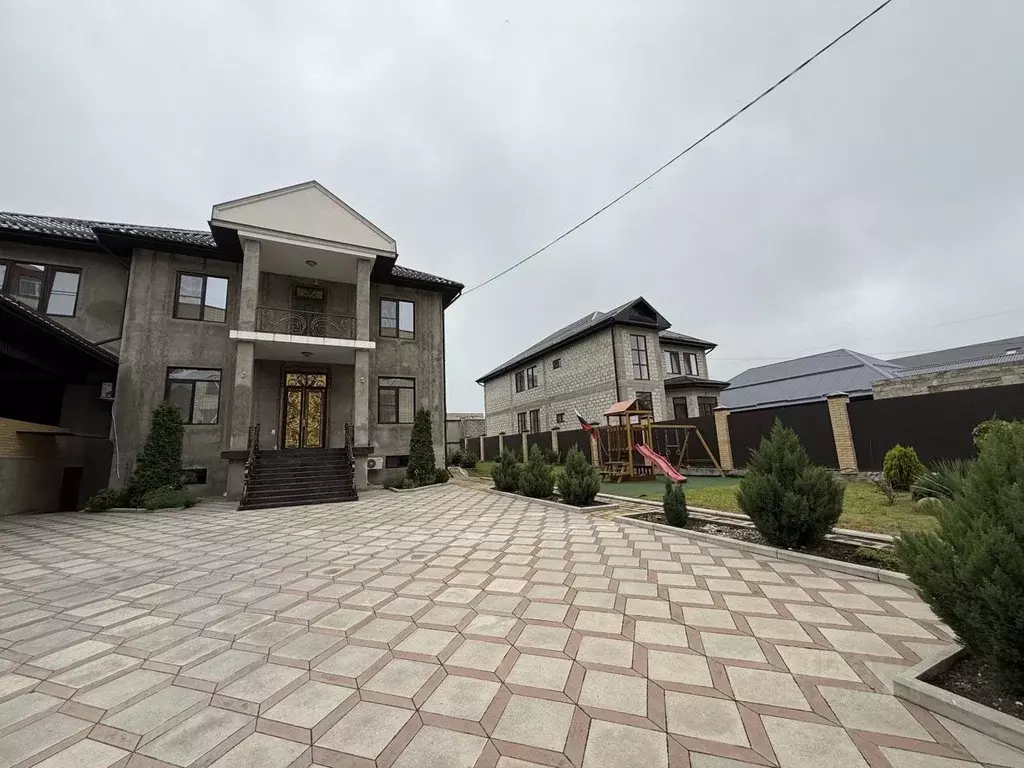 Дом в Кабардино-Балкария, Чегемский район, Нарт СТ 9 (750 м) - Фото 1