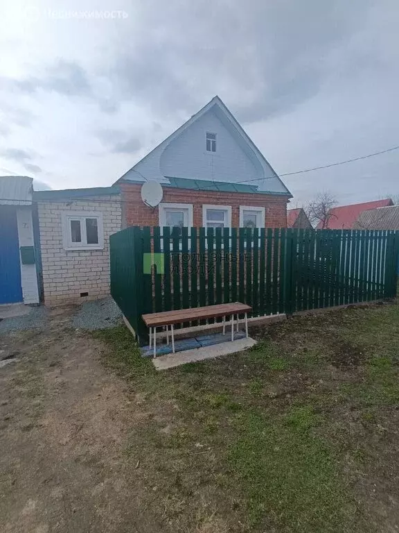 Дом в Новопольское сельское поселение, посёлок Новочувашский (50 м) - Фото 1