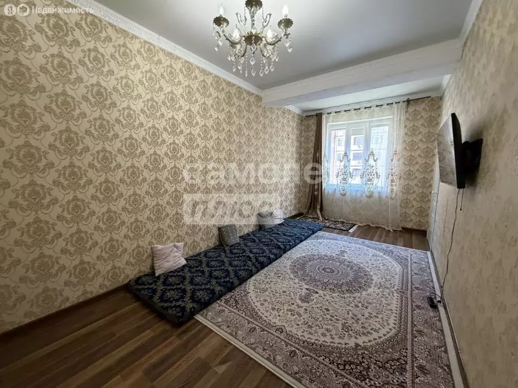 3-комнатная квартира: Махачкала, улица Абдулхамида Юсупова, 71к1 (72 ... - Фото 1